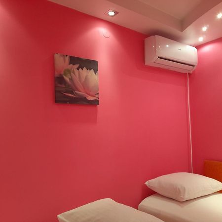 Ars Apartment โนวีซาด ภายนอก รูปภาพ