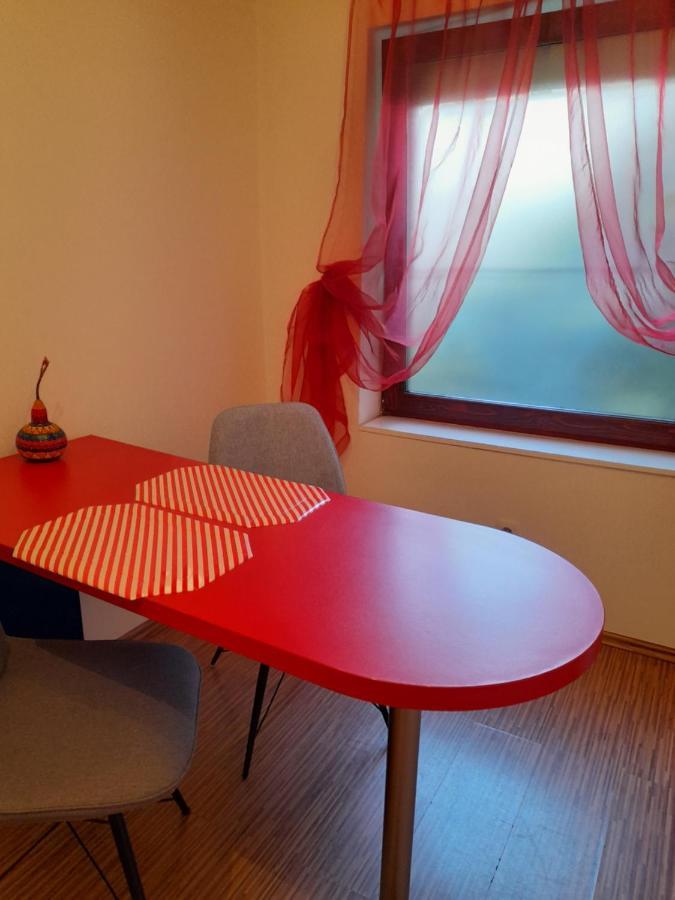 Ars Apartment โนวีซาด ภายนอก รูปภาพ